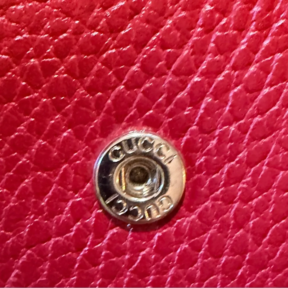 Gucci Interlocking G Bifold Wallet in red pebbled leather authentic genuine - Picture 12 of 16